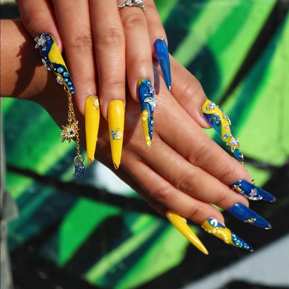 Celestial Nail Art Stiletto Press On Nails Size Medium - Picture 1 of 3